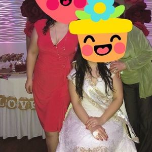 Ruffled V-neck sheath dress